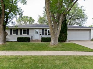 2430 Brockman Ave, Marion, IA 52302