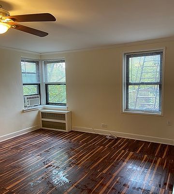 3rd image of 8811 34th Ave APT 5