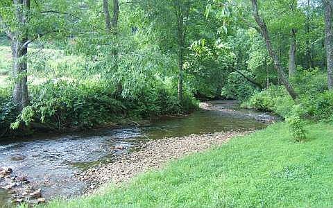 2nd image of 3197 Creek Rd