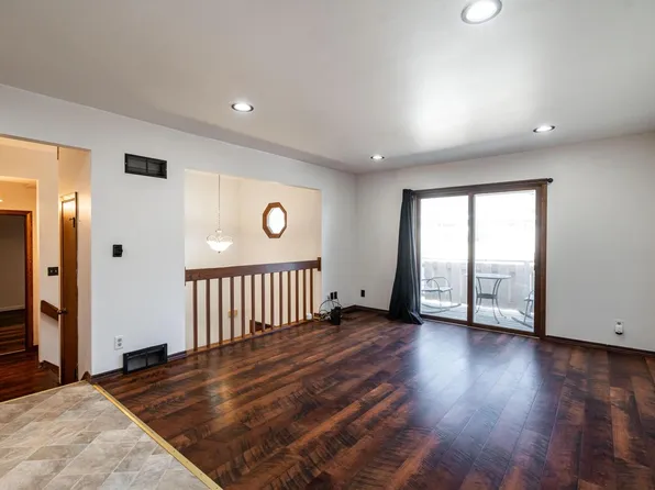 6441 S Crabapple COURT #3, Oak Creek, WI 53154
