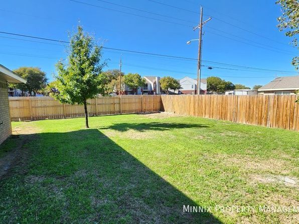 5738 3rd St, Lubbock, TX 79416