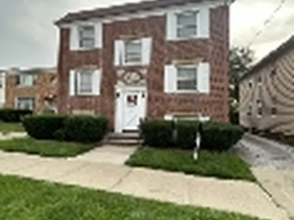 6104 Ridge Rd, Cleveland, OH