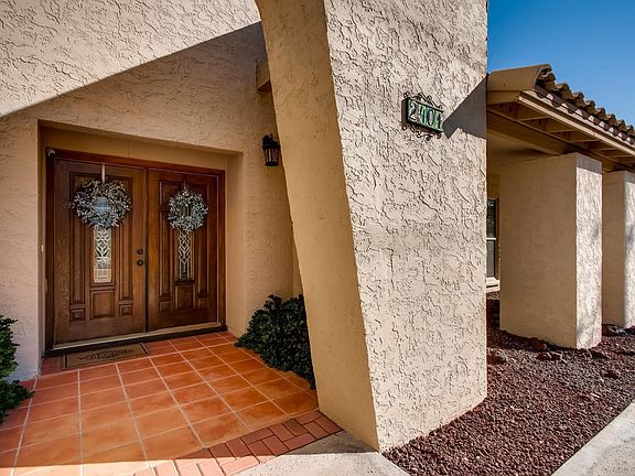 2401 E Cholla (3)