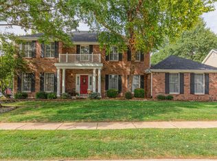 1722 Timber Ridge Estates Dr, Ballwin, MO 63011