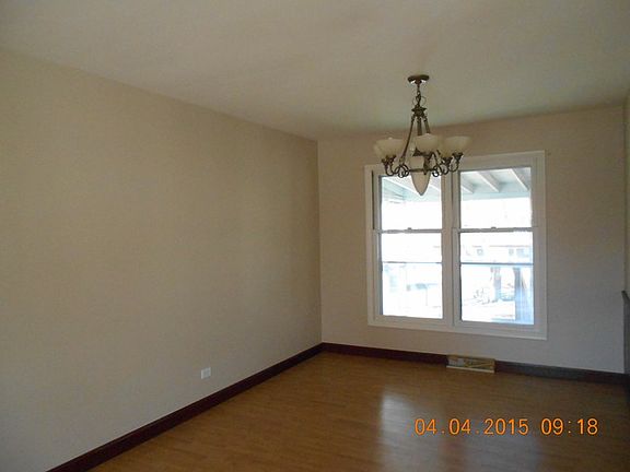3rd image of 703 Dorchester Dr