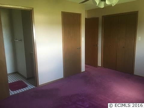 2nd image of 240 Sunset Ct