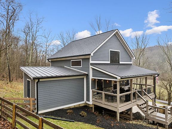 2nd image of 500 Maple Creek Rd