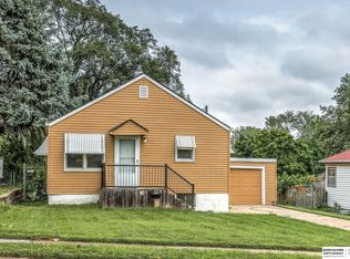 6012 Ruggles St, Omaha, NE 68104