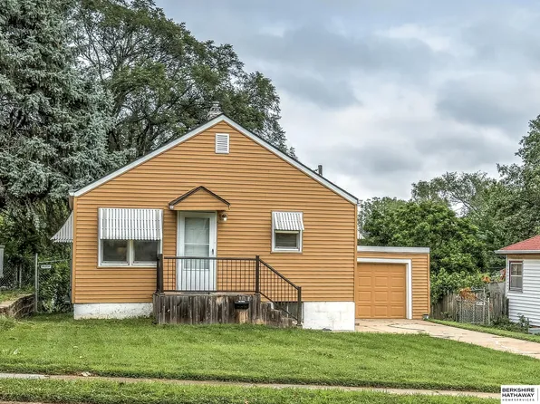 6012 Ruggles St, Omaha, NE 68104