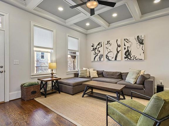 4th image of 336 Brownstones Cir NE