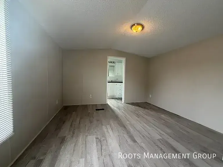 387 Webster Rd #163 — Photo 3