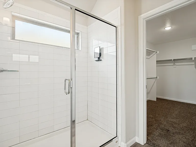 4709 Mayflower Dr — Photo 8