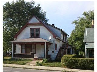 1st image of 3214 E New York St