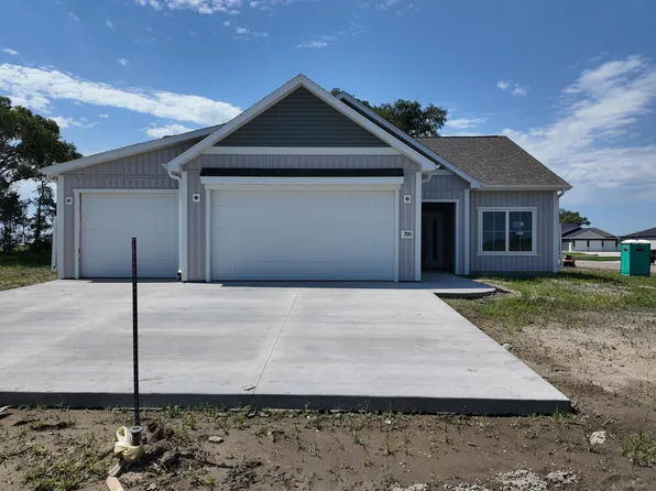 700 Koenig Dr, Bismarck, ND 58504