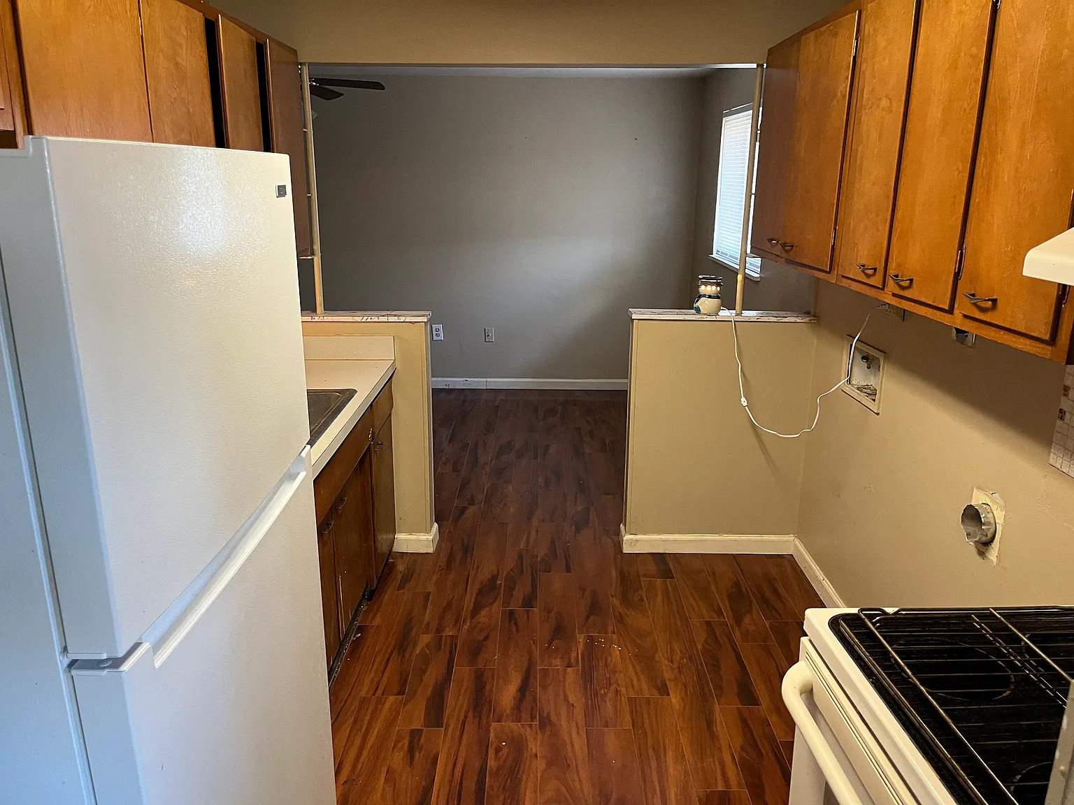 208 E Boitnott Dr photo 1