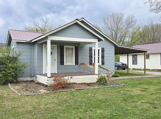 252 Cash St, Spring City, TN 37381