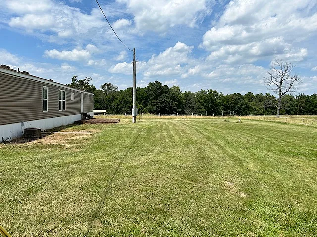 1408 Franklin Dr — Photo 3