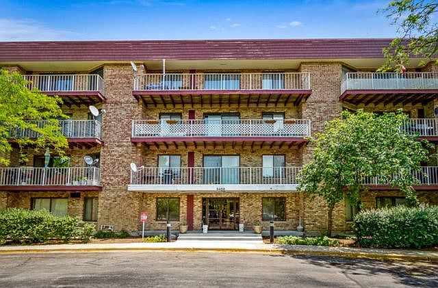 1st image of 5450 Astor Ln APT 401