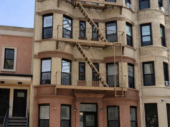 141 Albany Avenue image 1 of 1