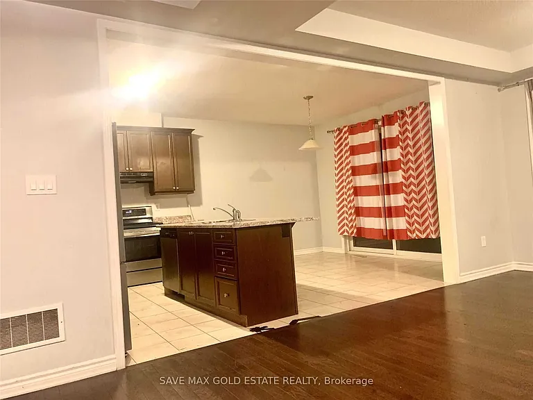 9 Troyer St #UPPER — Photo 8