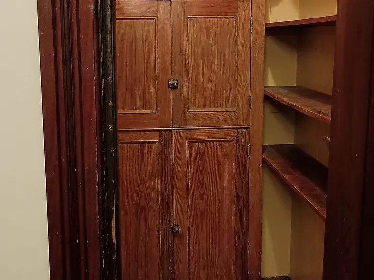 Kitchen storage (1st floor)