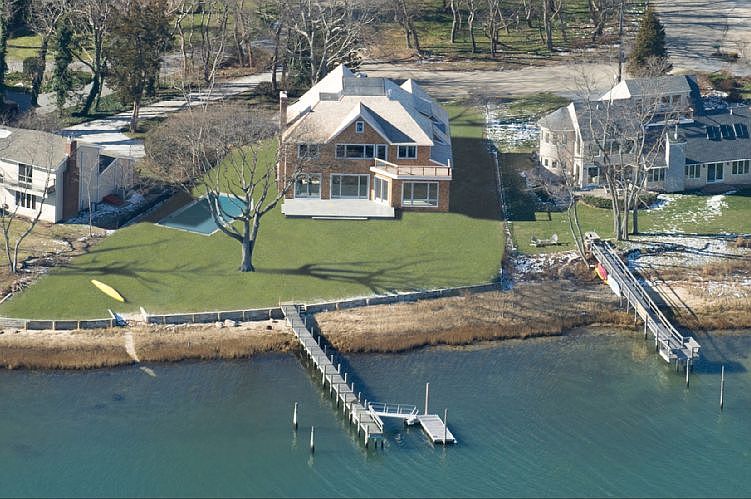 1st image of 84 Harbor Dr