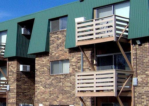 1st image of 815 Driftwood Dr APT 8