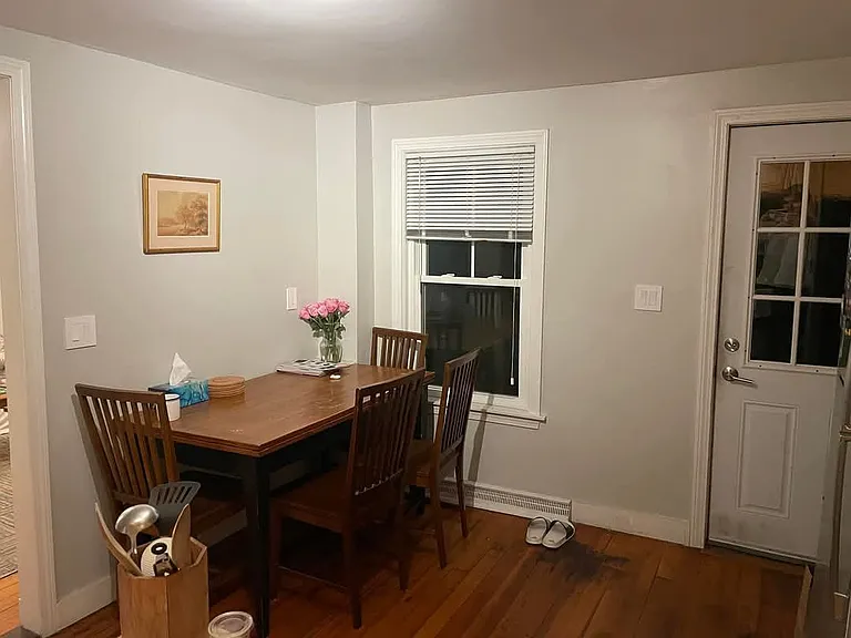 118 Otis St #1 — Photo 8