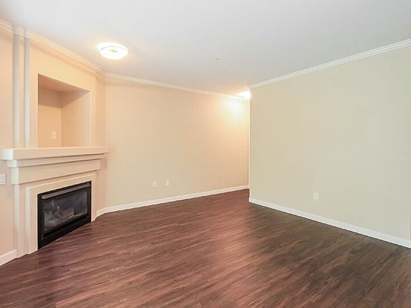 3rd image of 25235 SE Klahanie Blvd APT A204