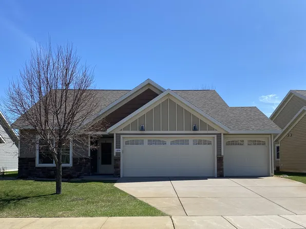 1890 Ladbrook Ln, Saint Cloud, MN 56303