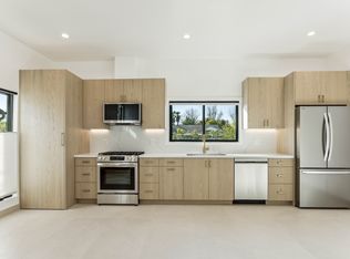 5514 Burnet Ave, Van Nuys, CA 91411