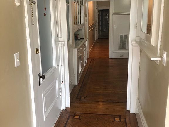 4th image of 751 Waller St #A