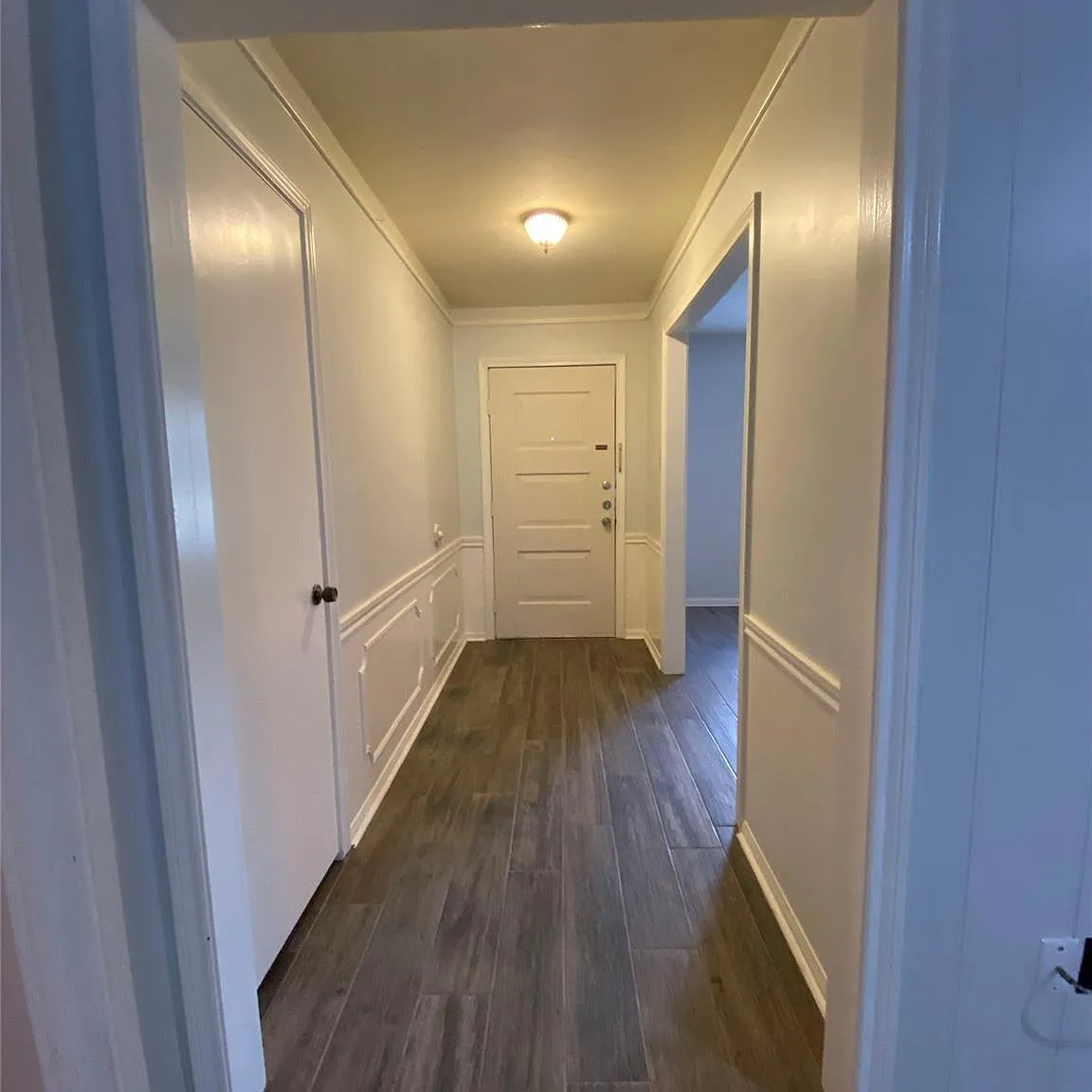 3 bed, 2.0 bath, 1828 sqft, $2,300 — Photo 4