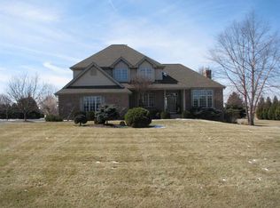 555 Wood Ridge Ln, Caledonia, IL 61011