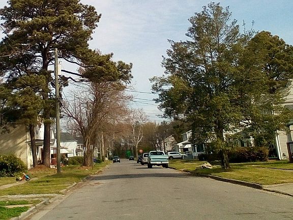 4th image of 1518 Lansing Ave