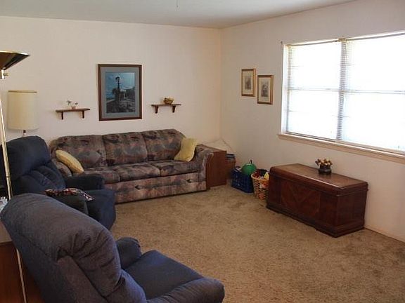 5th image of 701 S Ammerman Ave