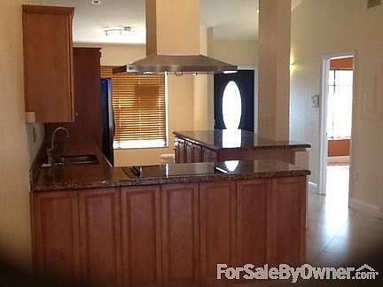 2nd image of 10311 Oleander Ct