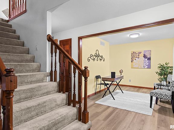4th image of 3012 Red Bud Ln