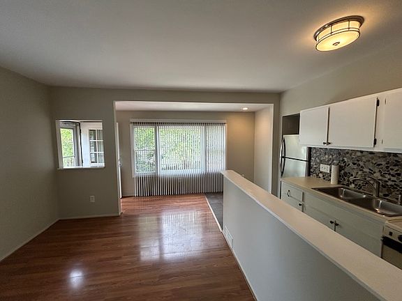 5th image of 3-21121 E Twelve Mile Rd APT 3