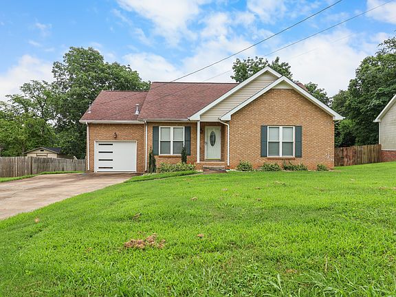 2nd image of 808 Leigh Ann Dr