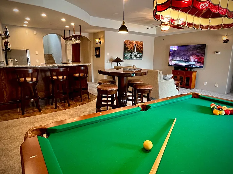 Lower Game Room with Bar