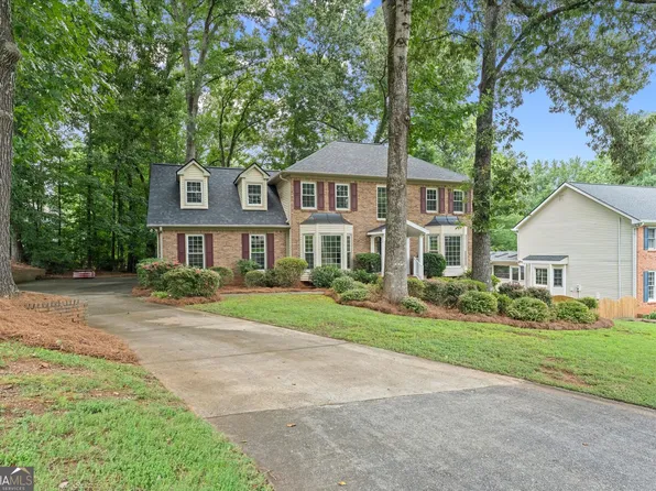 2711 Arbor Smt, Marietta, GA 30066
