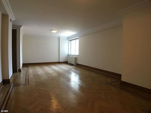 2nd image of 200 E 71st St APT 9L