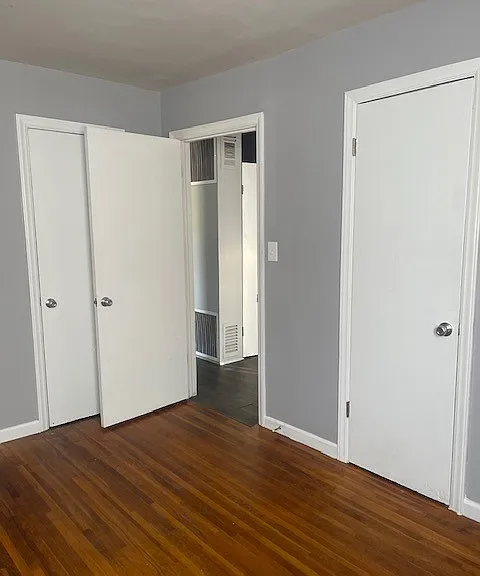 1107 N Harding Ave — Photo 2