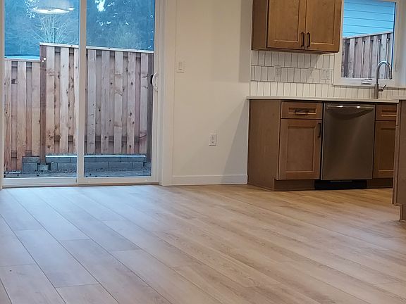 5th image of 3419 SE Vineyard Rd