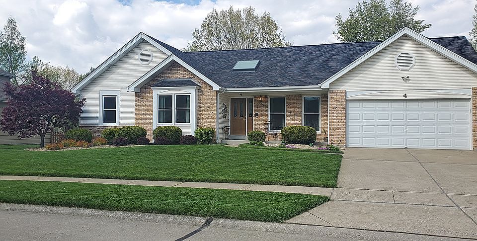 4 Berry Hill Crt