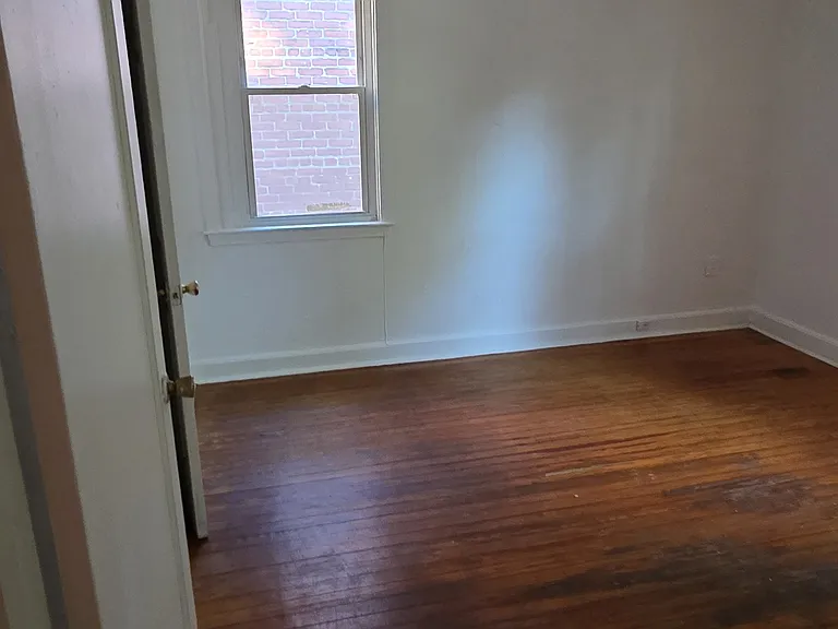 3319 Presstman St — Photo 10