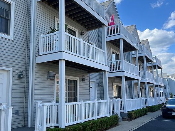 16705 Powells Cove Blvd #21