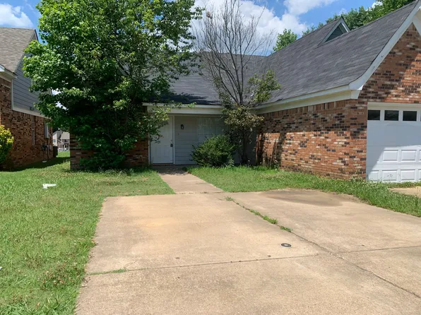 1584 Joy Blvd, Horn Lake, MS 38637