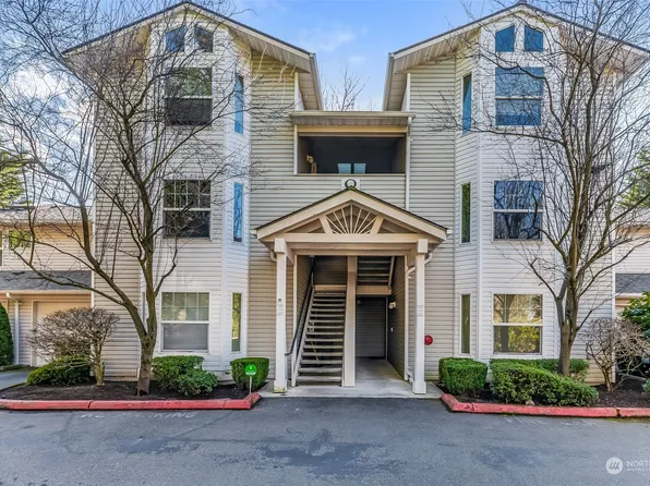 2001 120th Place SE #8-203, Everett, WA 98208